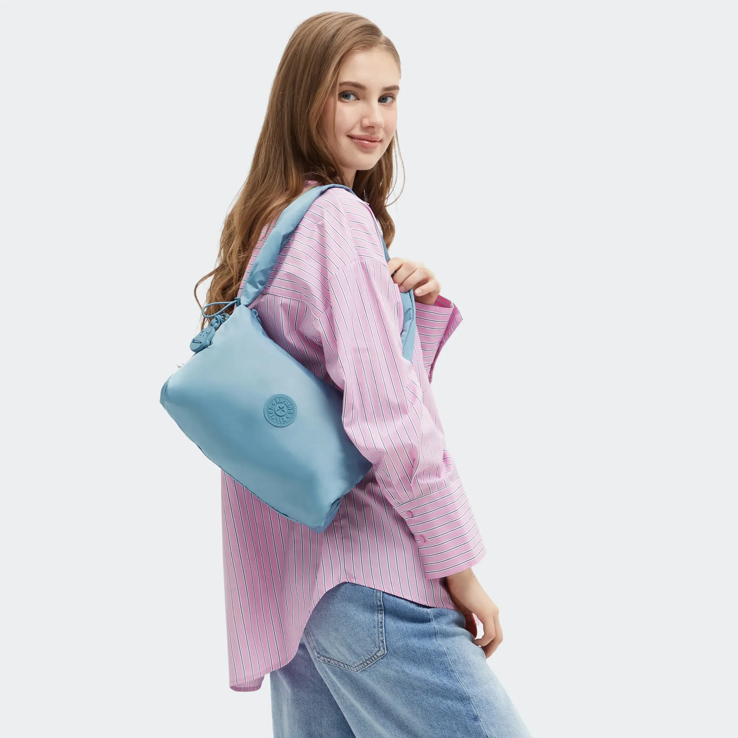Sac à bandoulière Eleni en satin lisse moyen