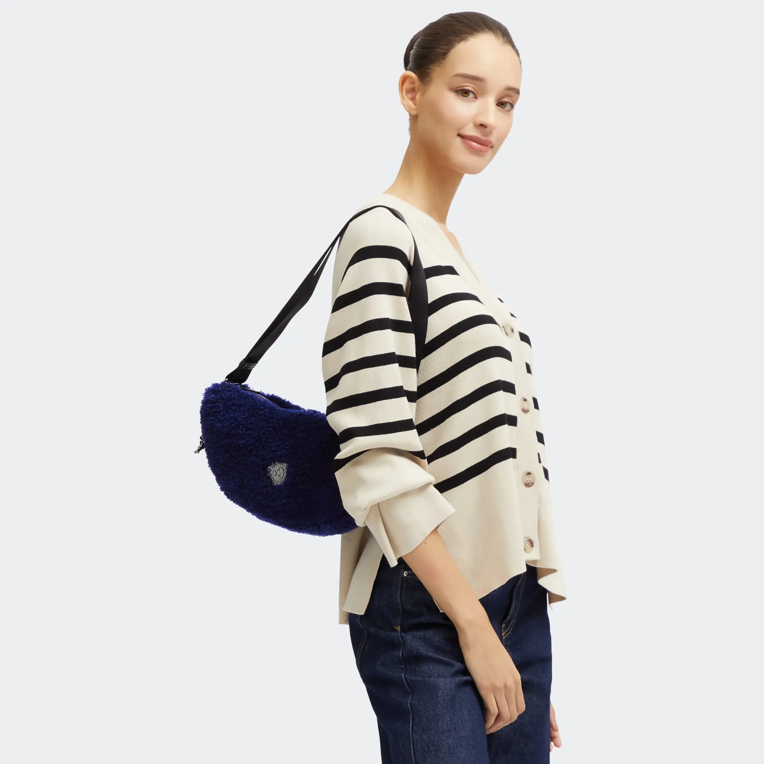 Julissa Petit sac à bandoulière en forme de croissant doux